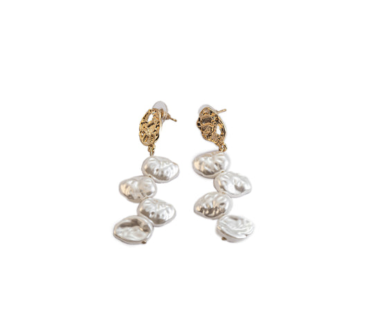 "Morning Dew Pearl" earrings